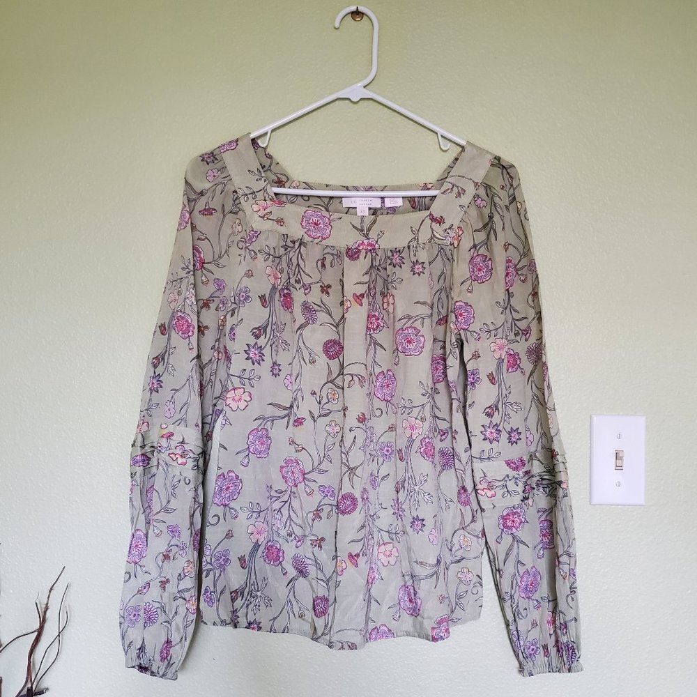 LC Lauren Conrad floral peasant blouse